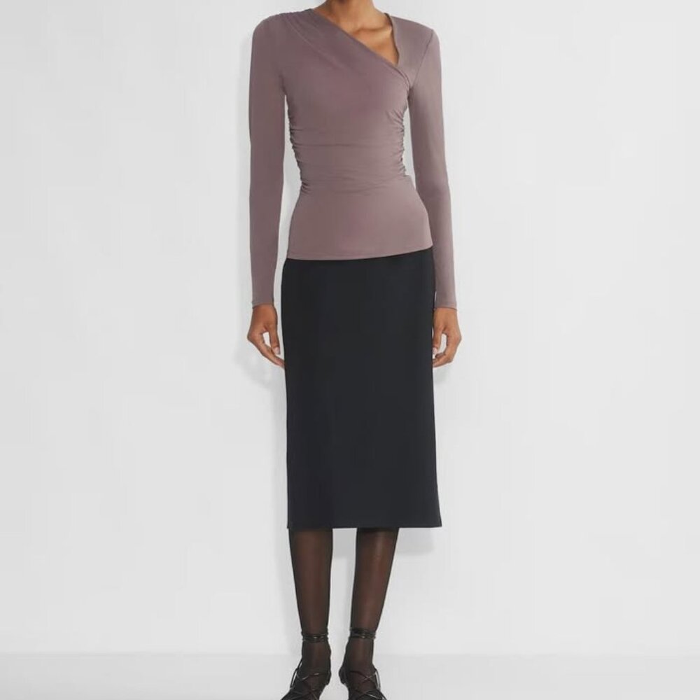 Aritzia Wilfred Trista Longsleeve in smoked eggplant - size small